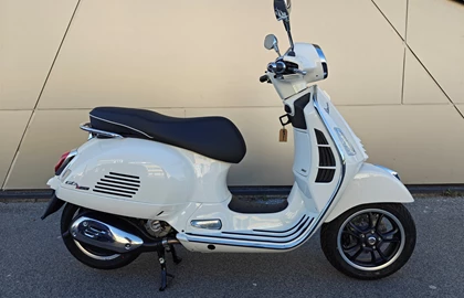 Leihmotorrad Vespa GTS 310 Super Leihmotorrad Vespa GTS 310 Super