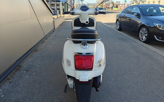Verleihmotorrad Vespa GTS 310 Super vom Händler IL MOTO  Motorradhandel und Reparaturwerkstätte GesmbH - Bild 5 Verleihmotorrad Vespa GTS 310 Super vom Händler IL MOTO  Motorradhandel und Reparaturwerkstätte GesmbH - Bild 5