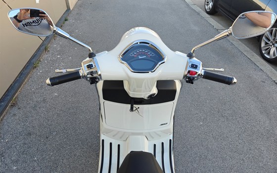 Verleihmotorrad Vespa GTS 310 Super vom Händler IL MOTO  Motorradhandel und Reparaturwerkstätte GesmbH - Bild 6 Verleihmotorrad Vespa GTS 310 Super vom Händler IL MOTO  Motorradhandel und Reparaturwerkstätte GesmbH - Bild 6