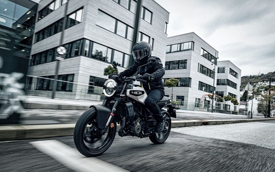 Verleihmotorrad Husqvarna Vitpilen 401 vom Händler Road Star Motorcycles GmbH - Bild 6 Verleihmotorrad Husqvarna Vitpilen 401 vom Händler Road Star Motorcycles GmbH - Bild 6
