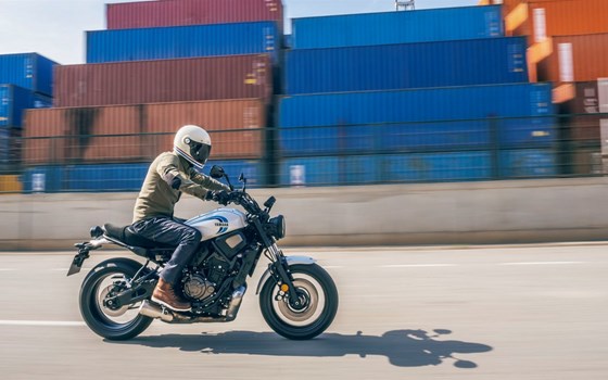 Verleihmotorrad Yamaha XSR700 vom Händler Zweirad Mildner - Bild 3 Verleihmotorrad Yamaha XSR700 vom Händler Zweirad Mildner - Bild 3