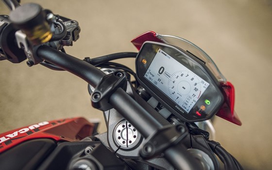 Verleihmotorrad Ducati Monster vom Händler Motorradhaus Steinbach GmbH - Bild 7 Verleihmotorrad Ducati Monster vom Händler Motorradhaus Steinbach GmbH - Bild 7