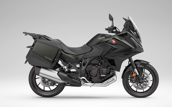 Verleihmotorrad Honda NT1100 DCT vom Händler Autohaus Louis Dresen GmbH - Bild 12 Verleihmotorrad Honda NT1100 DCT vom Händler Autohaus Louis Dresen GmbH - Bild 12