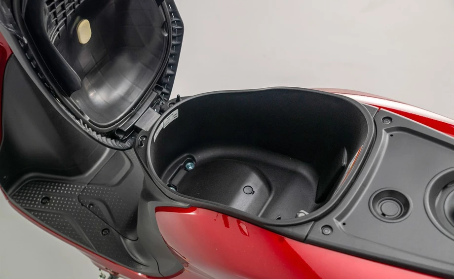 Verleihmotorrad Honda NSC Vision 110 vom Händler Autohaus Louis Dresen GmbH Bild 4: Verleihmotorrad Honda NSC Vision 110 vom Händler Autohaus Louis Dresen GmbH