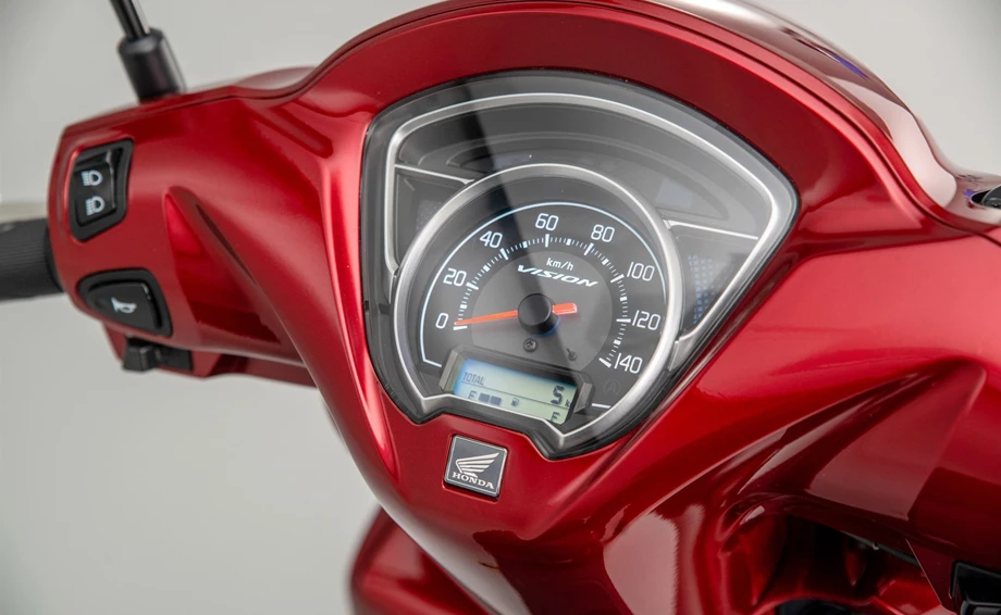 Verleihmotorrad Honda NSC Vision 110 vom Händler Autohaus Louis Dresen GmbH Bild 5: Verleihmotorrad Honda NSC Vision 110 vom Händler Autohaus Louis Dresen GmbH