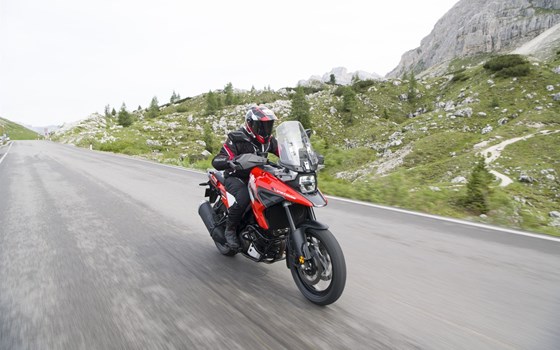 Verleihmotorrad Suzuki V-Strom 1050 XT vom Händler Fahrzeugcenter Gaßmann - Bild 11