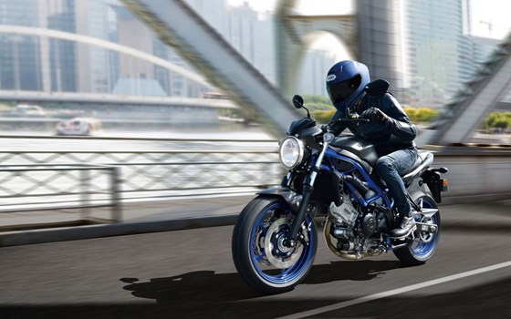Verleihmotorrad Suzuki SV650 vom Händler Fahrzeugcenter Gaßmann - Bild 2