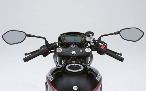 Verleihmotorrad Suzuki SV650X vom Händler Fahrzeugcenter Gaßmann - Bild 8