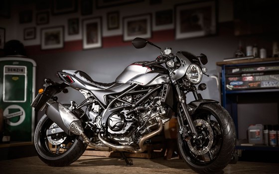 Verleihmotorrad Suzuki SV650X vom Händler Fahrzeugcenter Gaßmann - Bild 1