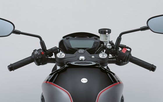 Verleihmotorrad Suzuki SV650X vom Händler Fahrzeugcenter Gaßmann - Bild 6