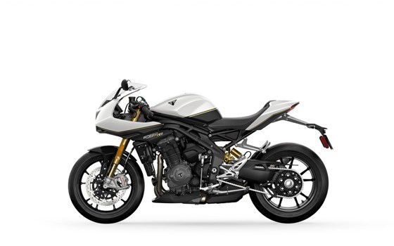 Verleihmotorrad Triumph Speed Triple 1200 RR vom Händler Klingenberger Kehl GbR - Bild 5 Verleihmotorrad Triumph Speed Triple 1200 RR vom Händler Klingenberger Kehl GbR - Bild 5