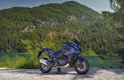 Moto de location Honda NT1100