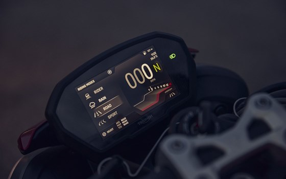 Verleihmotorrad Triumph Street Triple 765 RS vom Händler Q-Bike Technik GmbH - Bild 8 Verleihmotorrad Triumph Street Triple 765 RS vom Händler Q-Bike Technik GmbH - Bild 8