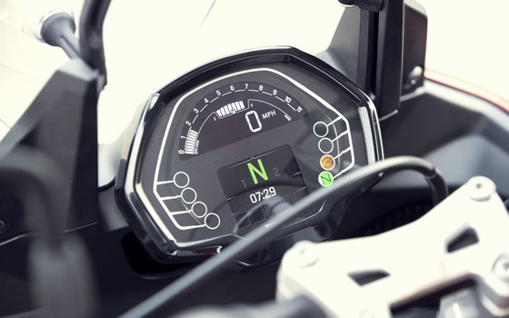 Verleihmotorrad Triumph Tiger Sport 660 vom Händler Q-Bike Technik GmbH - Bild 5