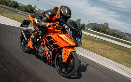 Verleihmotorrad KTM RC 390 vom Händler März Motorradhandel GmbH - Bild 9 Verleihmotorrad KTM RC 390 vom Händler März Motorradhandel GmbH - Bild 9