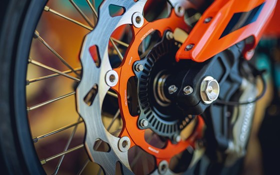 Verleihmotorrad KTM 690 SMC R vom Händler März Motorradhandel GmbH - Bild 18 Verleihmotorrad KTM 690 SMC R vom Händler März Motorradhandel GmbH - Bild 18