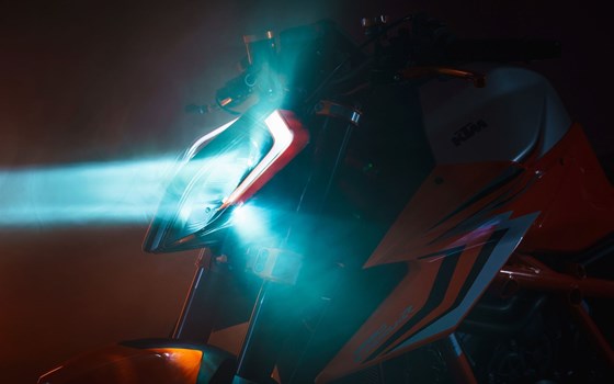 Verleihmotorrad KTM 1290 Super Duke R EVO vom Händler März Motorradhandel GmbH - Bild 17 Verleihmotorrad KTM 1290 Super Duke R EVO vom Händler März Motorradhandel GmbH - Bild 17