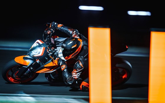 Verleihmotorrad KTM 1290 Super Duke R EVO vom Händler März Motorradhandel GmbH - Bild 29 Verleihmotorrad KTM 1290 Super Duke R EVO vom Händler März Motorradhandel GmbH - Bild 29