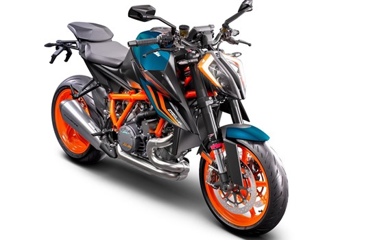 Verleihmotorrad KTM 1290 Super Duke R EVO vom Händler März Motorradhandel GmbH - Bild 3 Verleihmotorrad KTM 1290 Super Duke R EVO vom Händler März Motorradhandel GmbH - Bild 3
