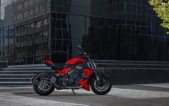 Verleihmotorrad Ducati Diavel V4 vom Händler März Motorradhandel GmbH - Bild 8 Verleihmotorrad Ducati Diavel V4 vom Händler März Motorradhandel GmbH - Bild 8