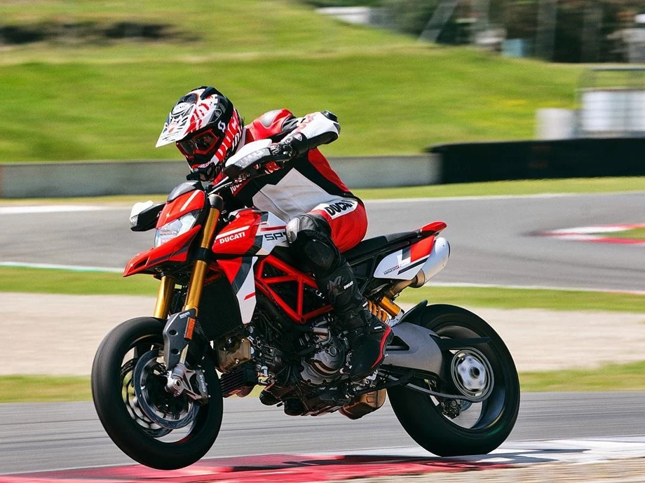 Verleihmotorrad Ducati Hypermotard 950 SP vom Händler März Motorradhandel GmbH Bild 5: Verleihmotorrad Ducati Hypermotard 950 SP vom Händler März Motorradhandel GmbH