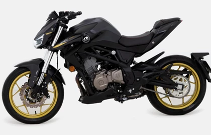 Leihmotorrad QJ Motor SRK 400 Leihmotorrad QJ Motor SRK 400