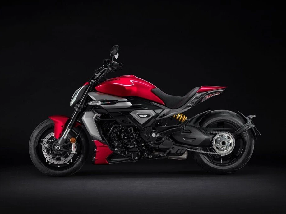 Verleihmotorrad Ducati XDiavel V4 vom Händler März Motorradhandel GmbH Bild 4: Verleihmotorrad Ducati XDiavel V4 vom Händler März Motorradhandel GmbH