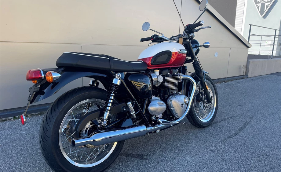 Verleihmotorrad Triumph Bonneville T120 vom Händler IL MOTO  Motorradhandel und Reparaturwerkstätte GesmbH Bild 4: Verleihmotorrad Triumph Bonneville T120 vom Händler IL MOTO  Motorradhandel und Reparaturwerkstätte GesmbH