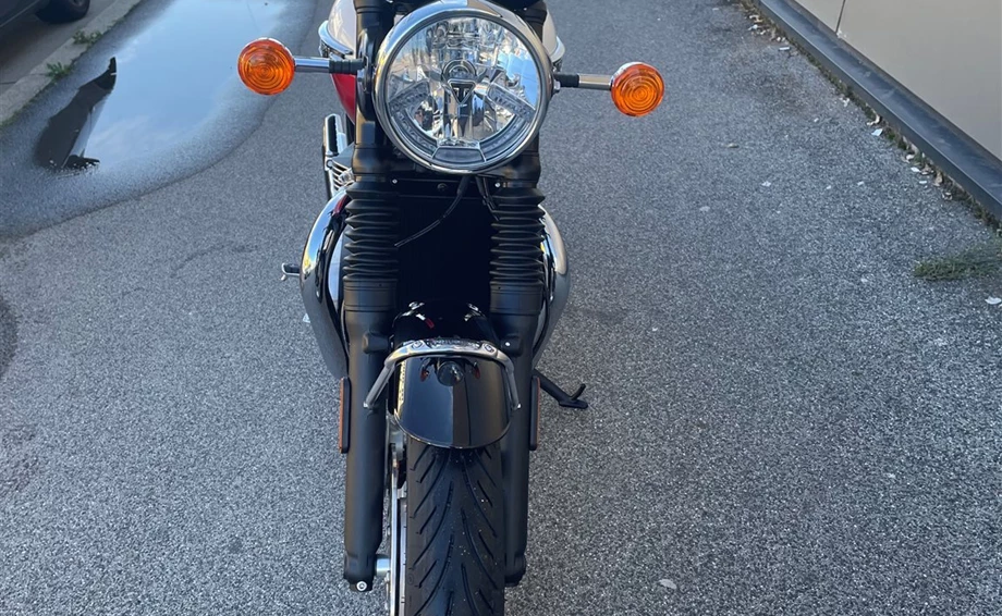Verleihmotorrad Triumph Bonneville T120 vom Händler IL MOTO  Motorradhandel und Reparaturwerkstätte GesmbH Bild 3: Verleihmotorrad Triumph Bonneville T120 vom Händler IL MOTO  Motorradhandel und Reparaturwerkstätte GesmbH