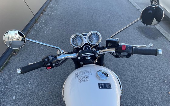 Verleihmotorrad Triumph Bonneville T120 vom Händler IL MOTO  Motorradhandel und Reparaturwerkstätte GesmbH - Bild 6 Verleihmotorrad Triumph Bonneville T120 vom Händler IL MOTO  Motorradhandel und Reparaturwerkstätte GesmbH - Bild 6