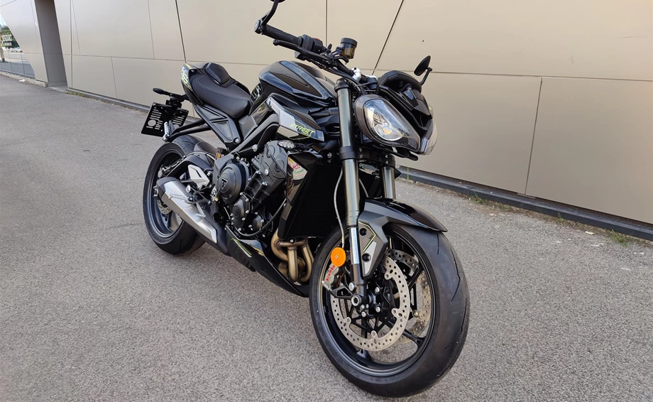 Verleihmotorrad Triumph Street Triple 765 RS vom Händler IL MOTO  Motorradhandel und Reparaturwerkstätte GesmbH Bild 2: Verleihmotorrad Triumph Street Triple 765 RS vom Händler IL MOTO  Motorradhandel und Reparaturwerkstätte GesmbH