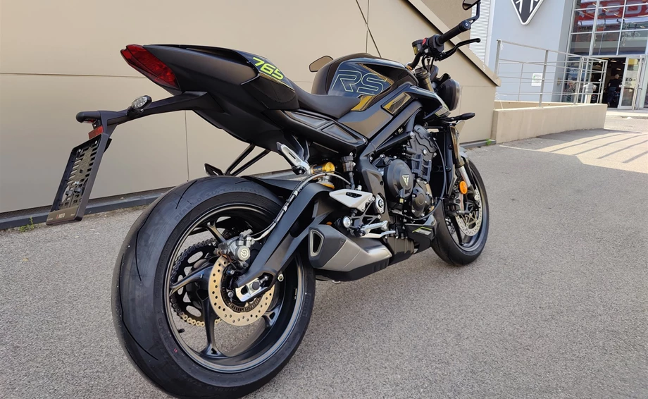 Verleihmotorrad Triumph Street Triple 765 RS vom Händler IL MOTO  Motorradhandel und Reparaturwerkstätte GesmbH Bild 4: Verleihmotorrad Triumph Street Triple 765 RS vom Händler IL MOTO  Motorradhandel und Reparaturwerkstätte GesmbH