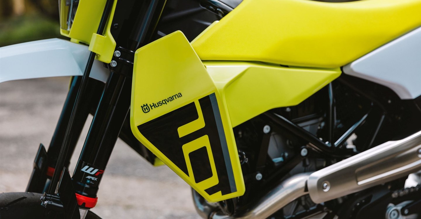 Verleihmotorrad Husqvarna 701 Supermoto vom Händler BKM Bikes Handels GmbH
