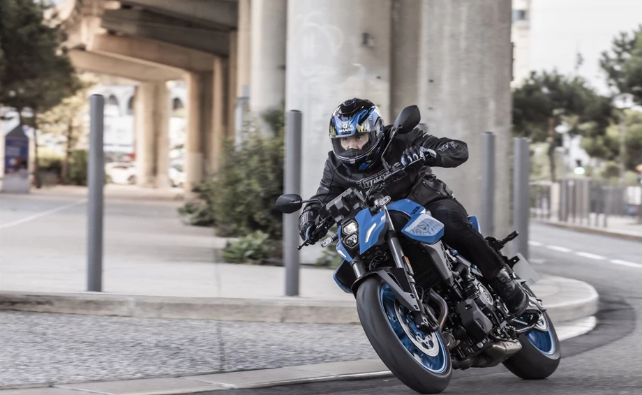 Verleihmotorrad Suzuki GSX-8S vom Händler BKM Bikes Handels GmbH Bild 8: Verleihmotorrad Suzuki GSX-8S vom Händler BKM Bikes Handels GmbH