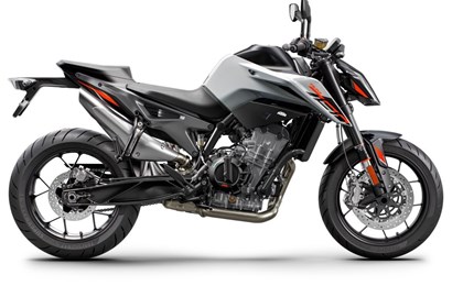 Leihmotorrad KTM 790 Duke