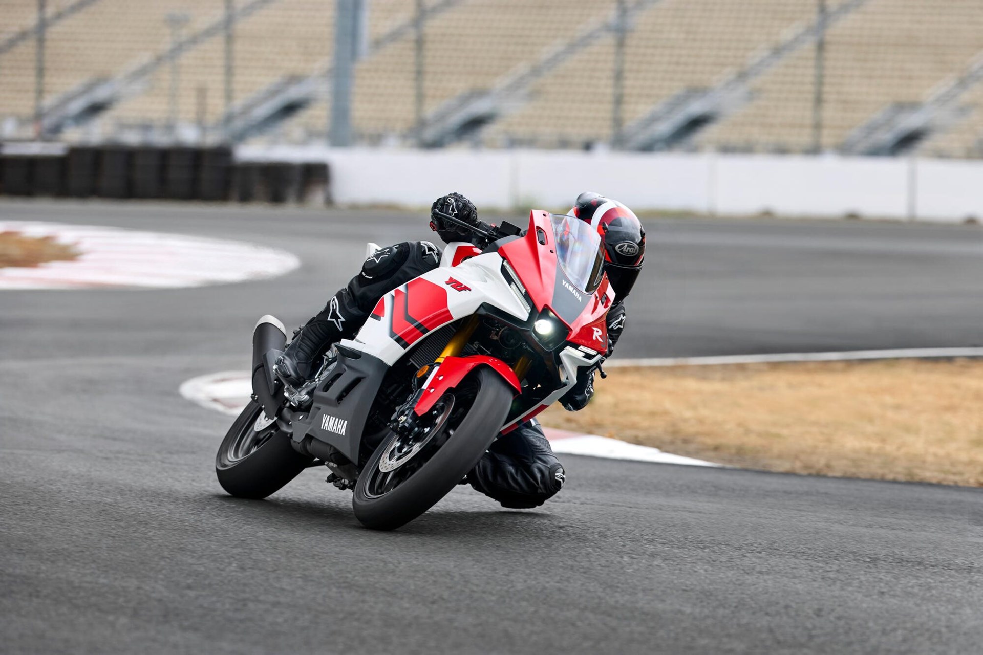 Yamaha R3