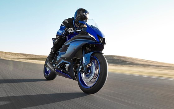 Verleihmotorrad Yamaha R7 vom Händler Motorrad Henkel - Bild 6 Verleihmotorrad Yamaha R7 vom Händler Motorrad Henkel - Bild 6