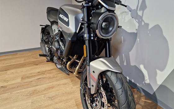 Verleihmotorrad Moto Morini 6 1/2 Seiemmezzo STR vom Händler Motorrad Scheunpflug e.K. - Bild 9 Verleihmotorrad Moto Morini 6 1/2 Seiemmezzo STR vom Händler Motorrad Scheunpflug e.K. - Bild 9