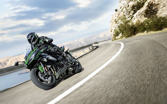 Verleihmotorrad Kawasaki Ninja 1100SX vom Händler WIKO Motorrad GmbH - Bild 12 Verleihmotorrad Kawasaki Ninja 1100SX vom Händler WIKO Motorrad GmbH - Bild 12