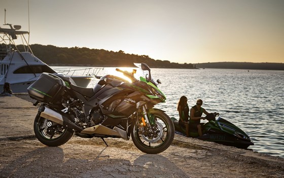 Verleihmotorrad Kawasaki Ninja 1100SX vom Händler WIKO Motorrad GmbH - Bild 14 Verleihmotorrad Kawasaki Ninja 1100SX vom Händler WIKO Motorrad GmbH - Bild 14