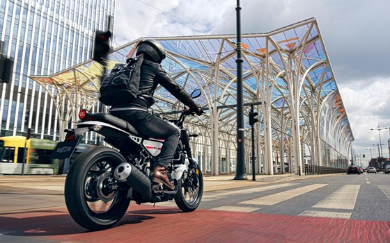 Verleihmotorrad Yamaha XSR125 vom Händler Zweiradzentrum Rhein-Ruhr West GmbH - Bild 7 Verleihmotorrad Yamaha XSR125 vom Händler Zweiradzentrum Rhein-Ruhr West GmbH - Bild 7