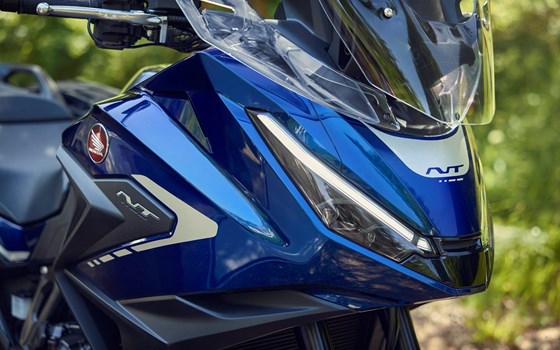 Verleihmotorrad Honda NT1100 DCT Electronic Suspension vom Händler Tempo-Zweirad-Treff GmbH - Bild 18