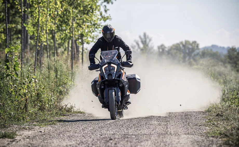 Verleihmotorrad KTM 1290 Super Adventure S vom Händler JETI X TREME Inhaber: Timo Röttinger Bild 13: Verleihmotorrad KTM 1290 Super Adventure S vom Händler JETI X TREME Inhaber: Timo Röttinger