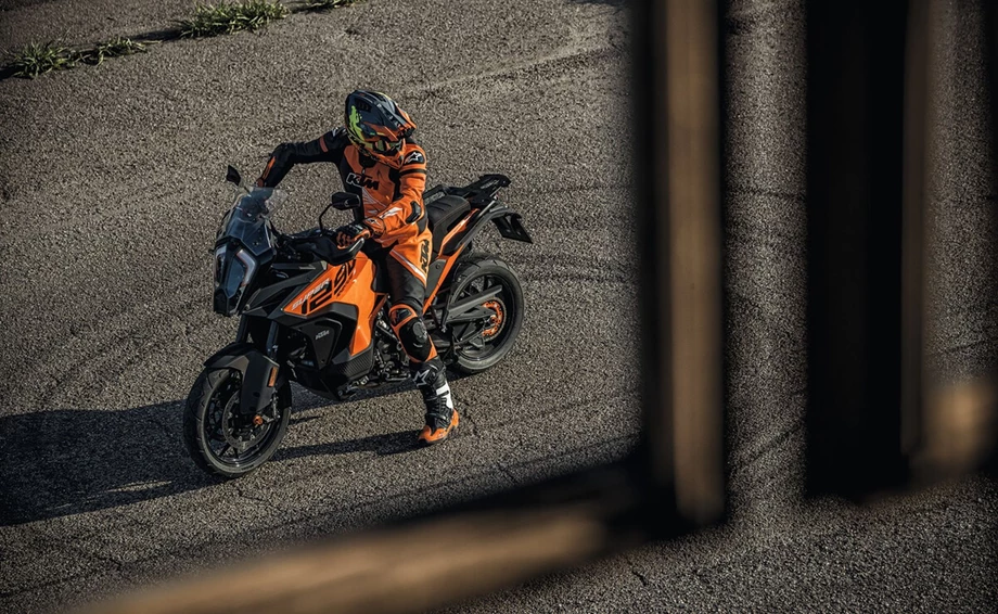 Verleihmotorrad KTM 1290 Super Adventure S vom Händler JETI X TREME Inhaber: Timo Röttinger Bild 18: Verleihmotorrad KTM 1290 Super Adventure S vom Händler JETI X TREME Inhaber: Timo Röttinger
