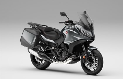 Leihmotorrad Honda NT1100 DCT