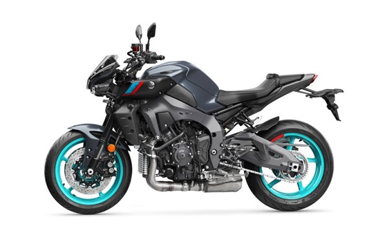 Verleihmotorrad Yamaha MT-10 vom Händler Motorrad Dirnberger GmbH & Co. KG - Bild 3 Verleihmotorrad Yamaha MT-10 vom Händler Motorrad Dirnberger GmbH & Co. KG - Bild 3
