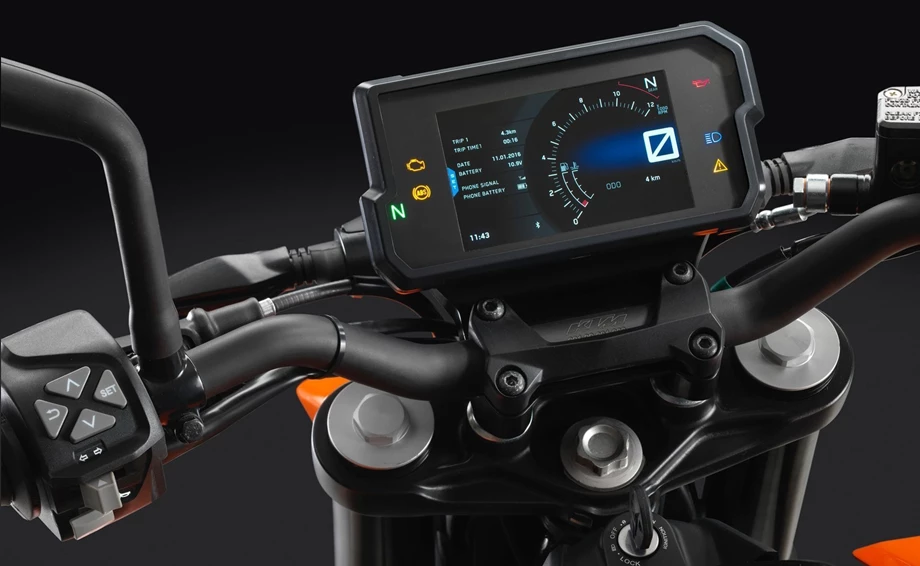 Verleihmotorrad KTM 390 Duke vom Händler Motorrad Theiner Bild 10: Verleihmotorrad KTM 390 Duke vom Händler Motorrad Theiner