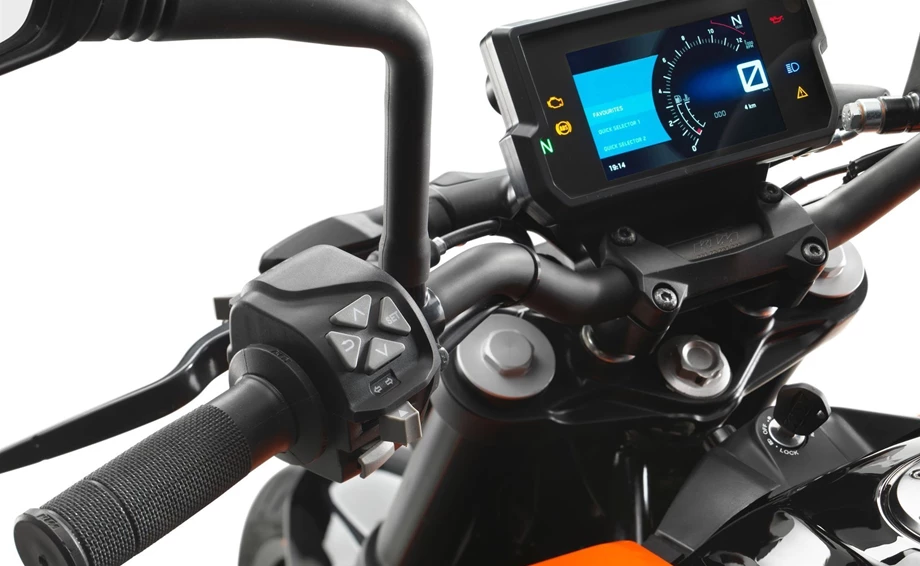 Verleihmotorrad KTM 390 Duke vom Händler Motorrad Theiner Bild 7: Verleihmotorrad KTM 390 Duke vom Händler Motorrad Theiner