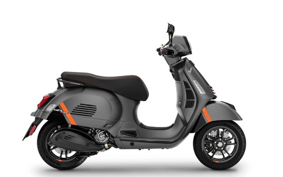 Verleihmotorrad Vespa GTS 300 Super Sport vom Händler Motorradzentrum FFB GmbH - Bild 1 Verleihmotorrad Vespa GTS 300 Super Sport vom Händler Motorradzentrum FFB GmbH - Bild 1