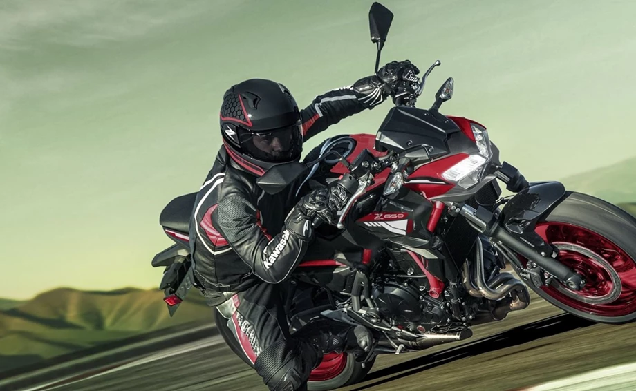 Verleihmotorrad Kawasaki Z650 vom Händler Motospeed Bonsack Bild 13: Verleihmotorrad Kawasaki Z650 vom Händler Motospeed Bonsack